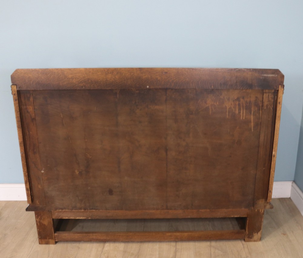 An imposing oak combination drinks cabinet and sideboard View XXV
