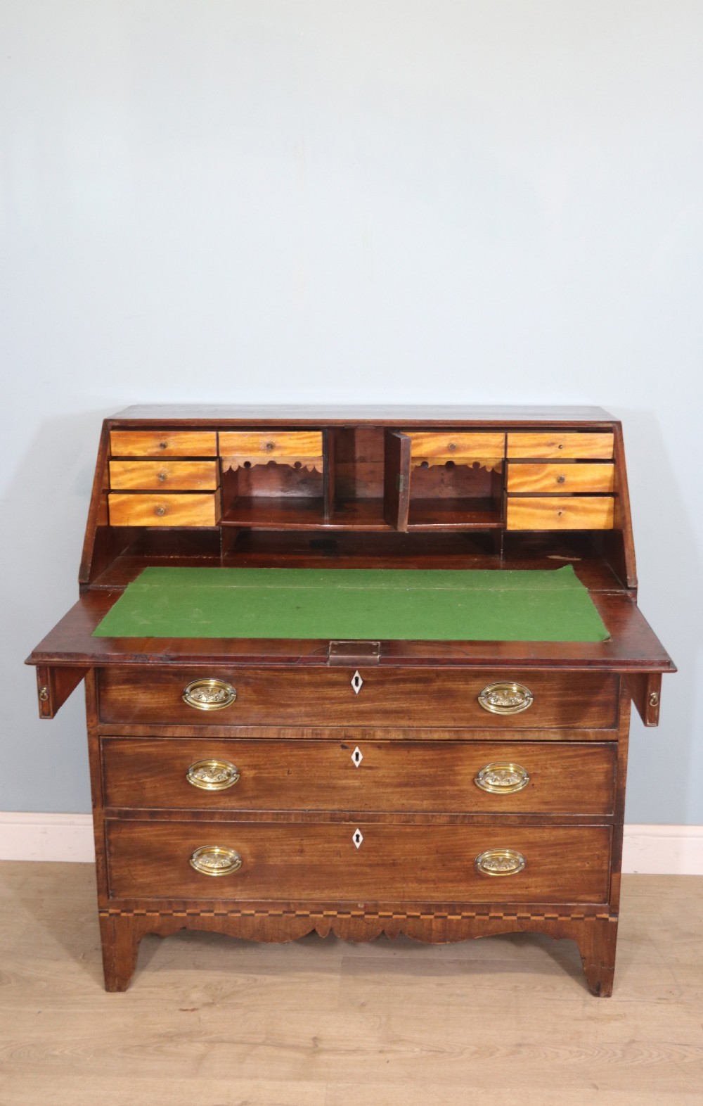 Mahogany Georgian bureau View VI