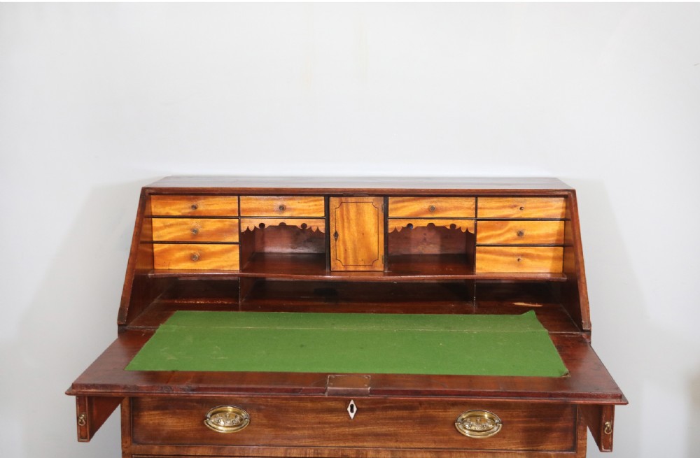 Mahogany Georgian bureau View IX