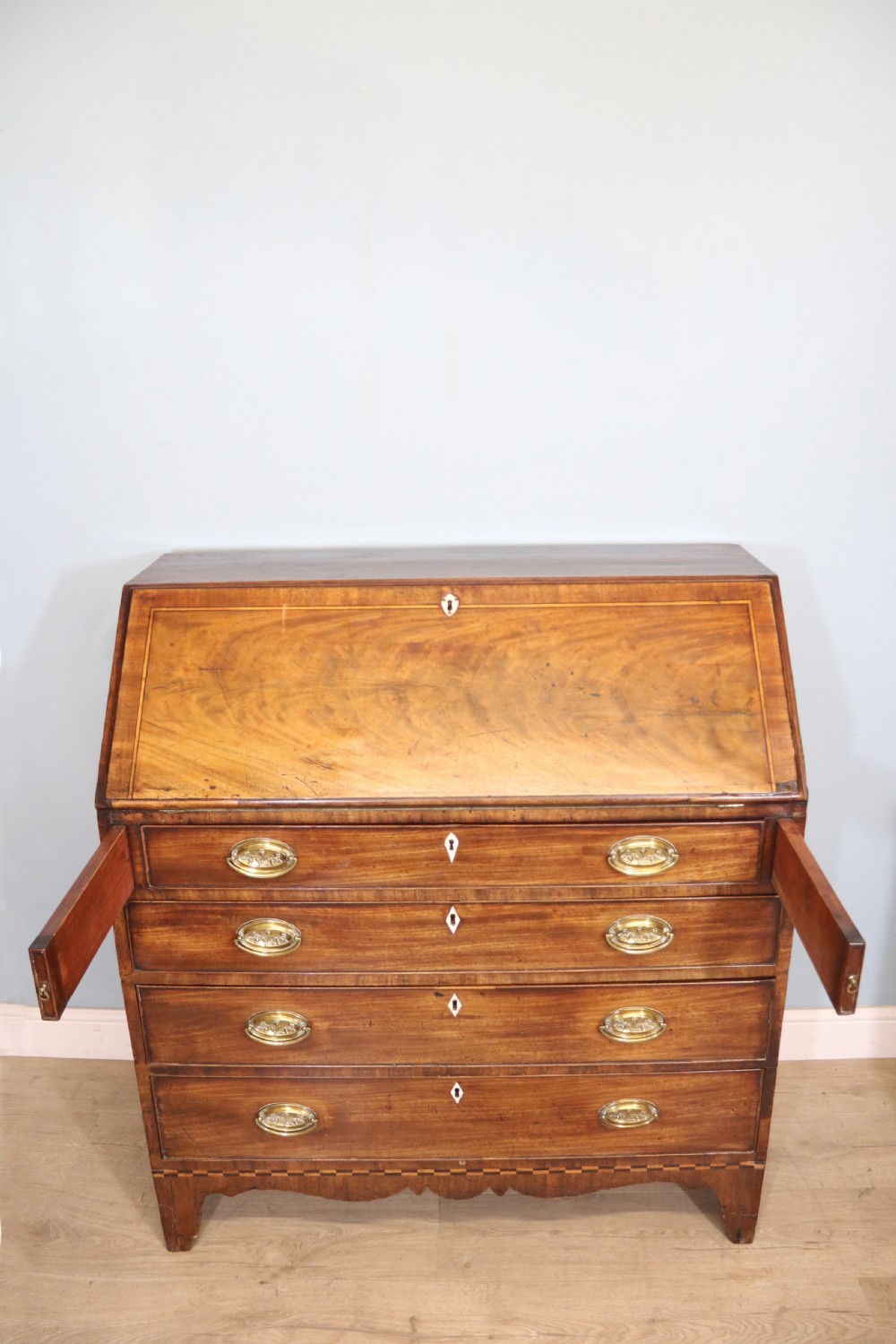 Mahogany Georgian bureau View X