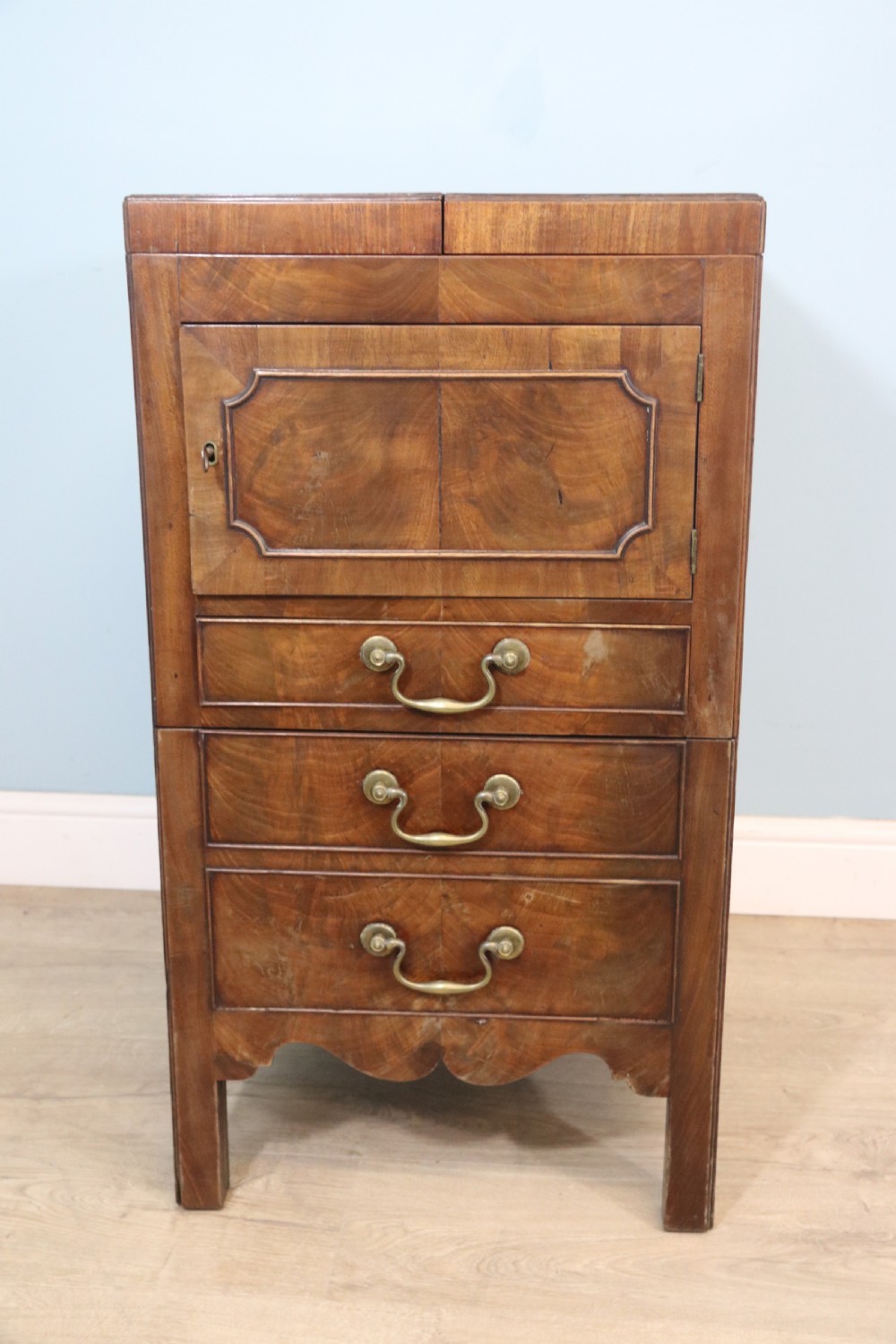 18th century combination washstand and commode  View III