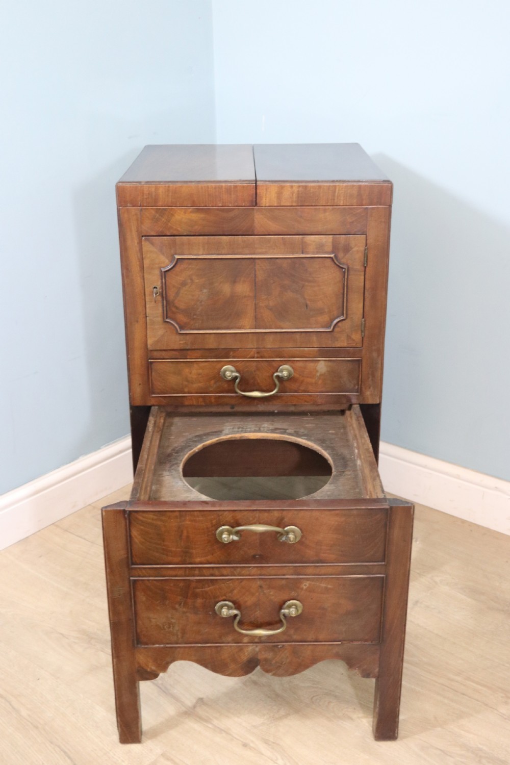 18th century combination washstand and commode  View VI