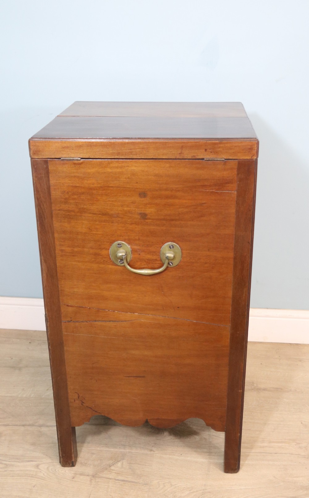 18th century combination washstand and commode  View XV