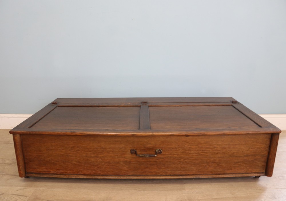 A lovely early 20th century oak under the bed storage box View II