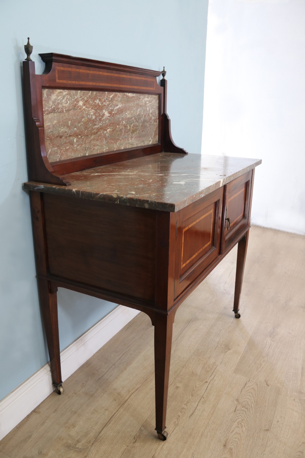 A lovely small Edwardian washstand!  View IV