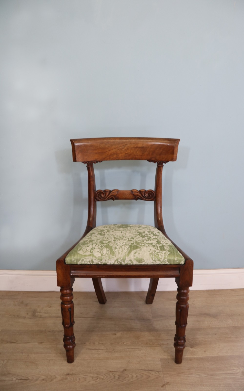 Set of four early to mid-Victorian bar back dining chairs View VI