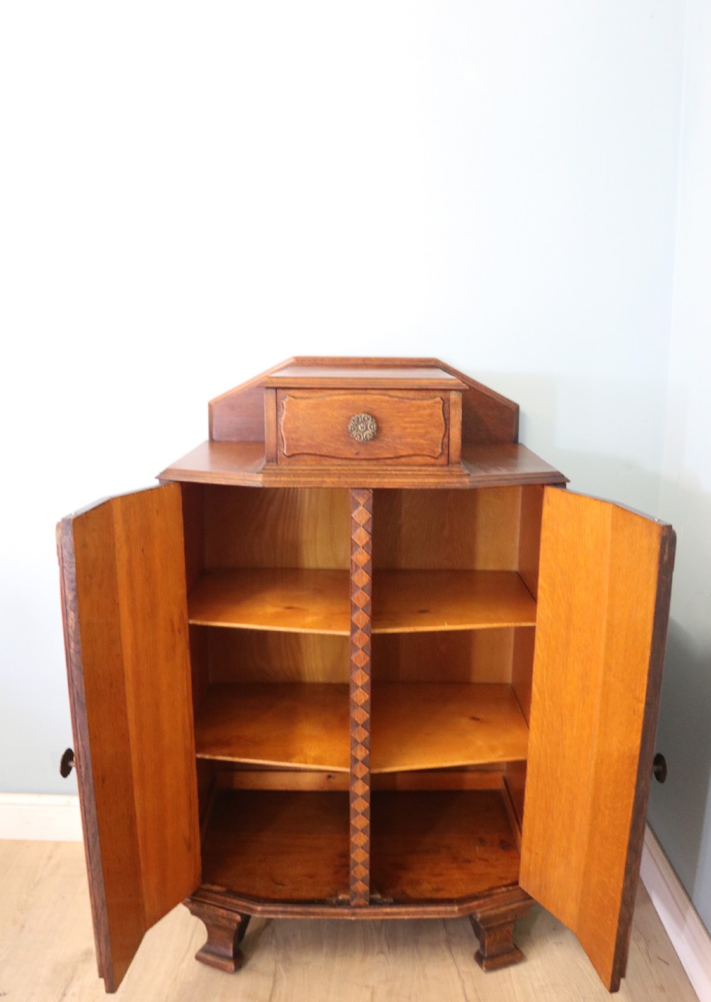 Oak side cabinet dates from the 1930s View III