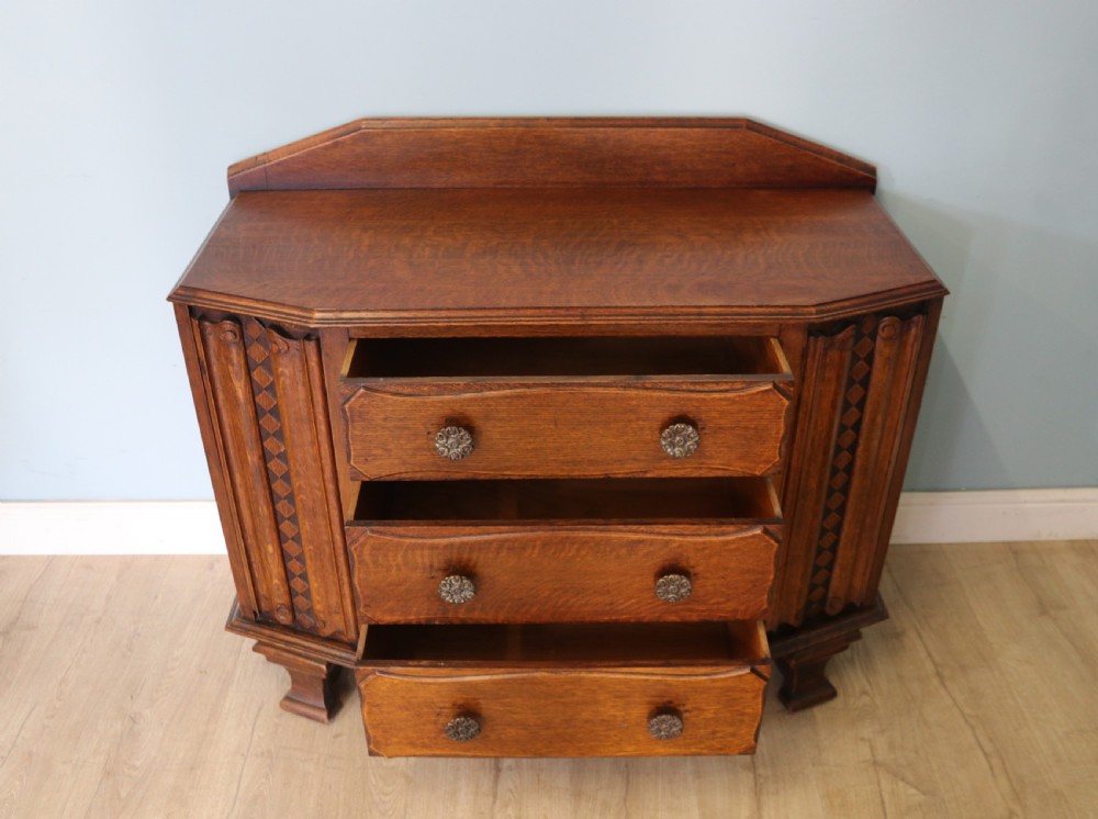 Oak 1930's chest of drawers  View VI