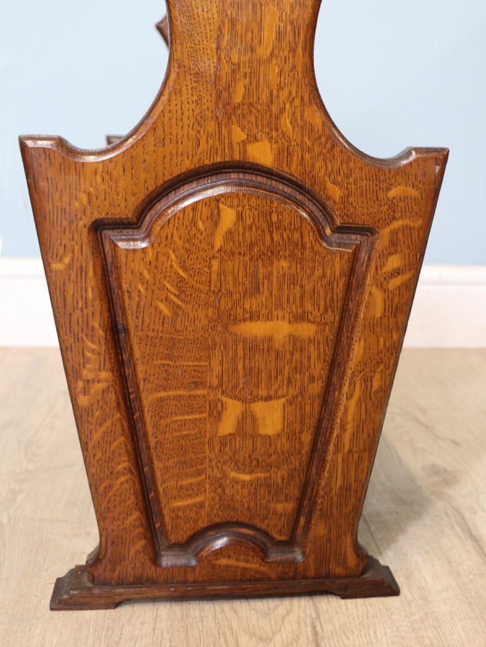 A lovely early 20th century oak magazine rack  View VIII
