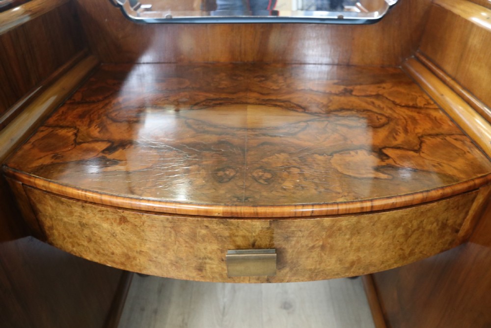 Art Deco style! A wonderful drop centre dressing table. View X