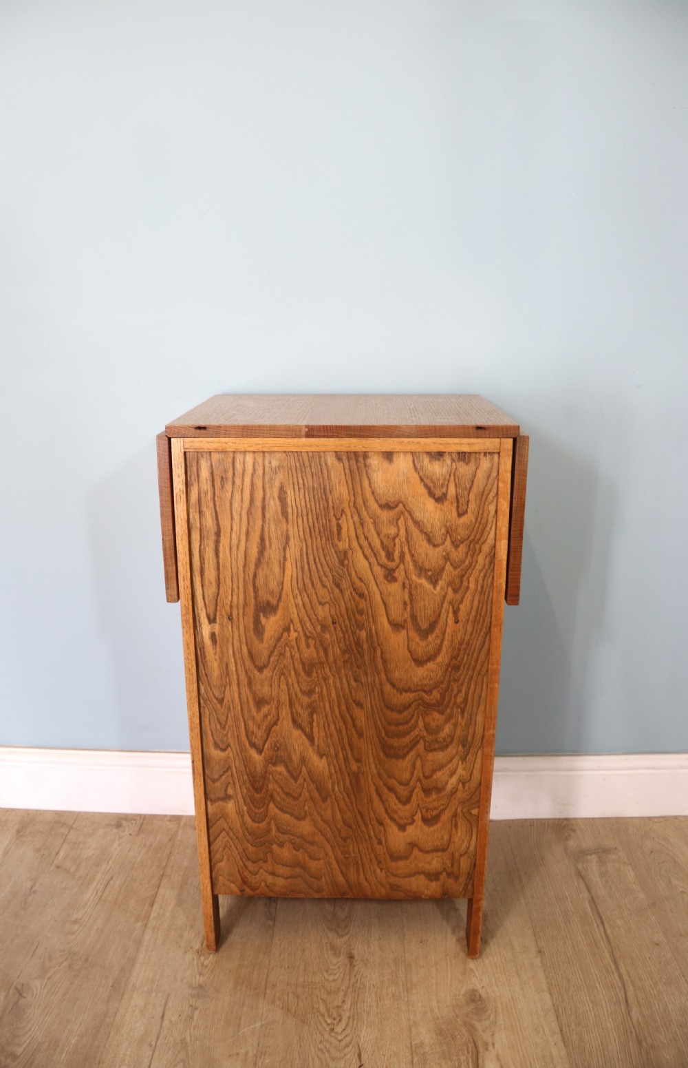 Waring and Gillows of Lancaster light oak bedside cabinet View VII