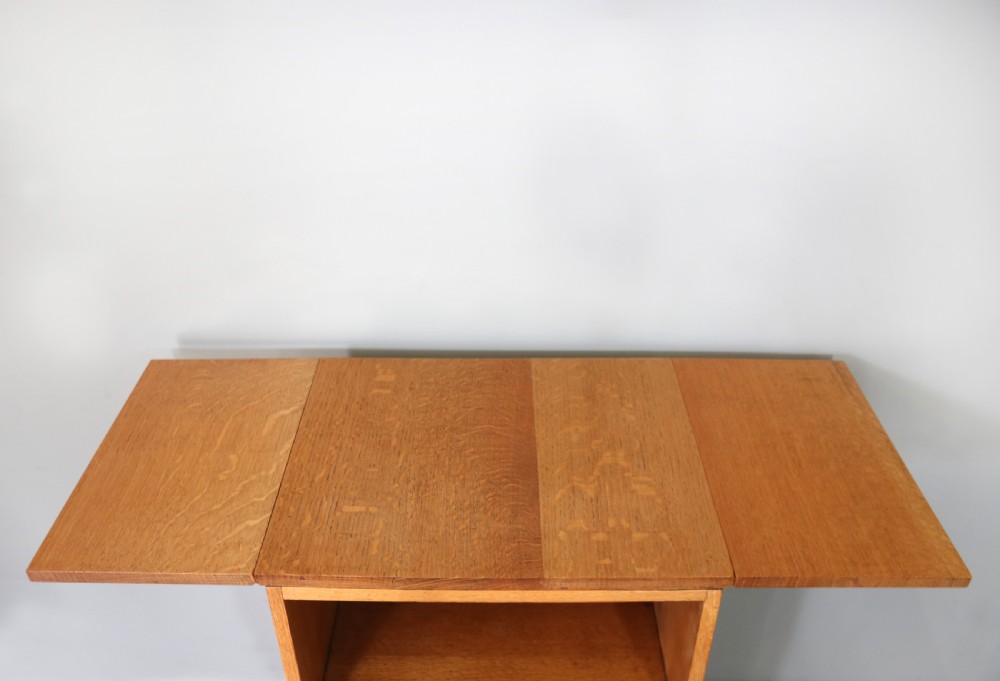 Waring and Gillows of Lancaster light oak bedside cabinet View XII