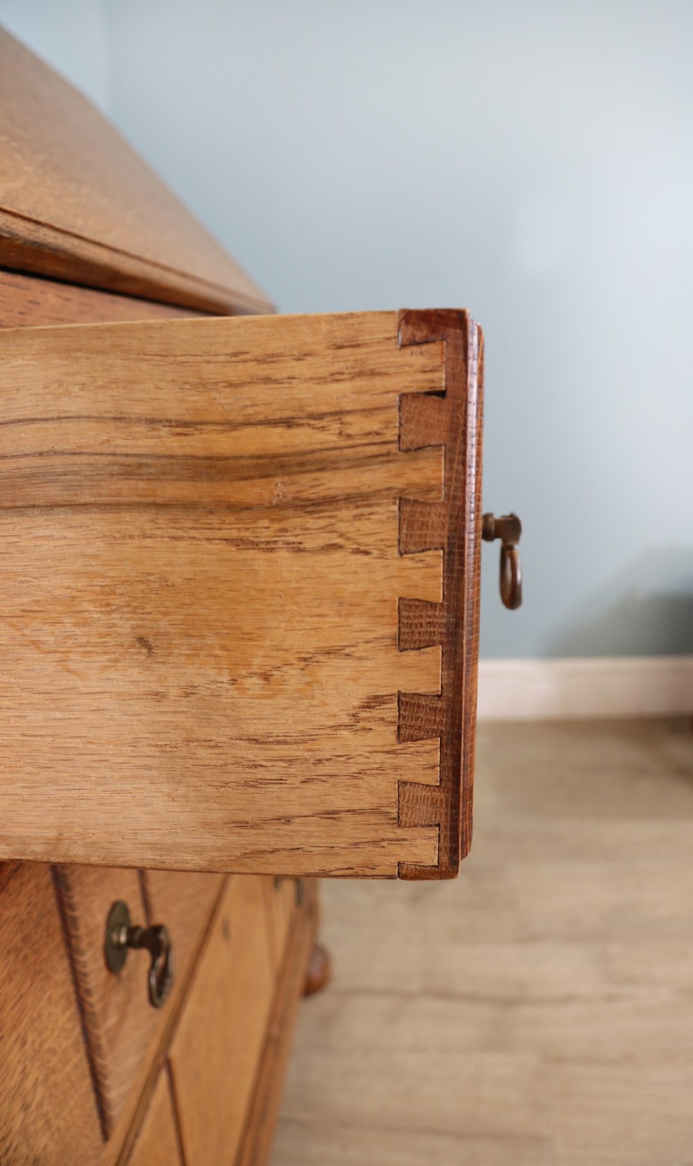 1930s oak bureau View XVI