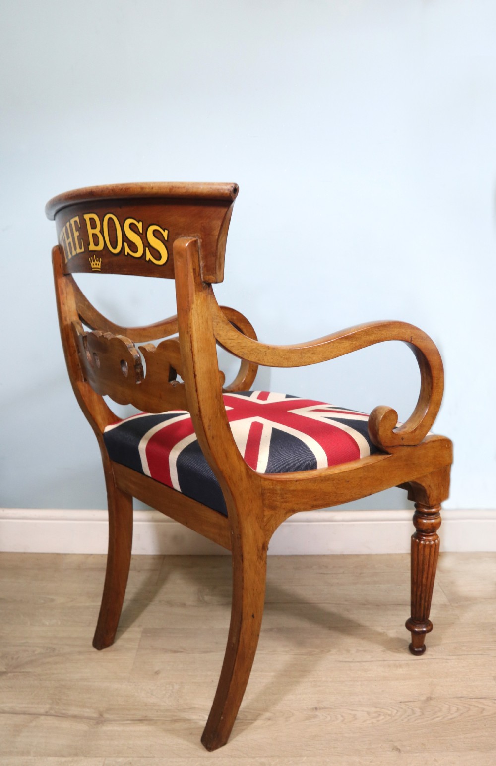 A throne for the Boss! An Victorian mahogany framed bar back carver chair View VI