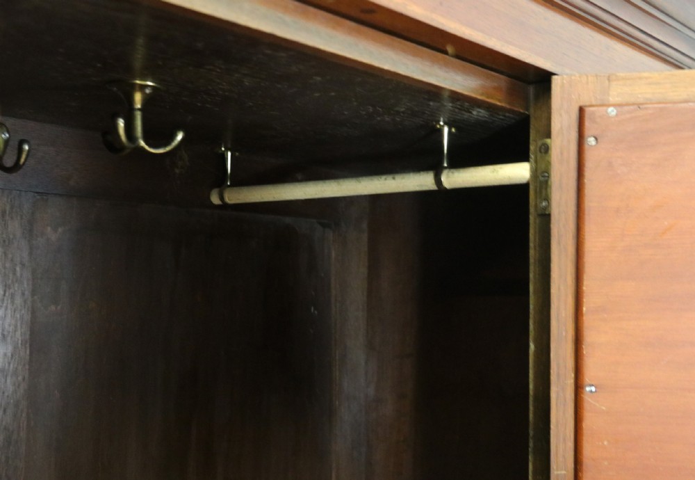 Late Victorian American walnut wardrobe View XII