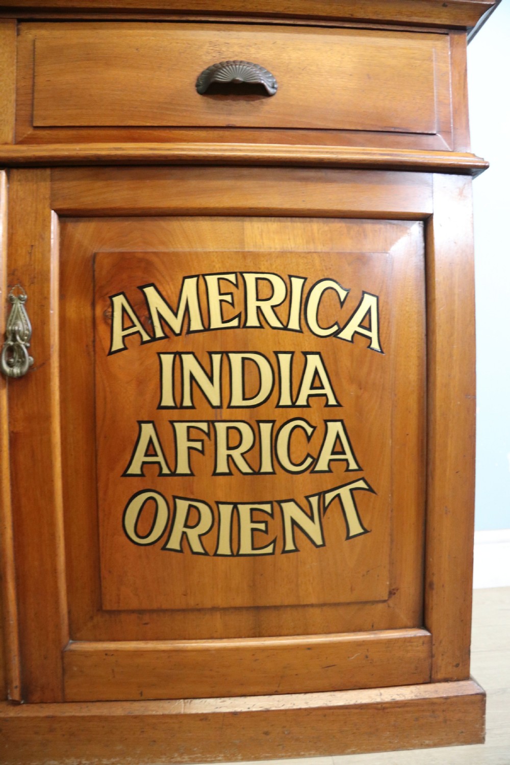 Late 19th century light American Walnut bookcase cabinet  View XXV