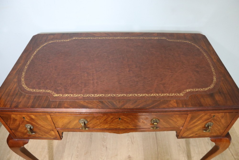 Early 20th Century walnut veneered writing table View VII