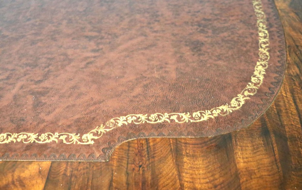Early 20th Century walnut veneered writing table View XVII