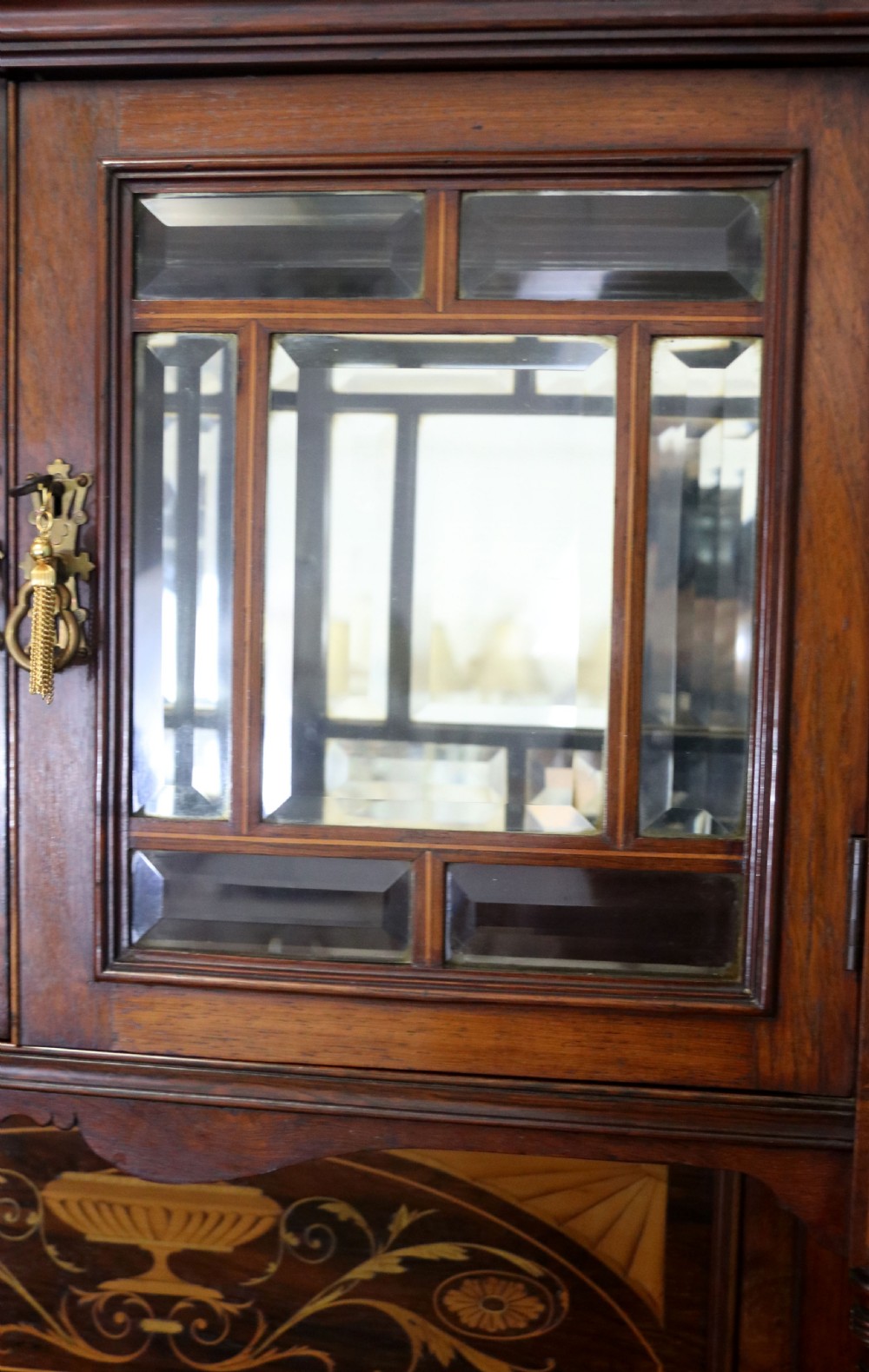 Late Victorian / Edwardian walnut veneered and inlaid side cabinet  View XIII
