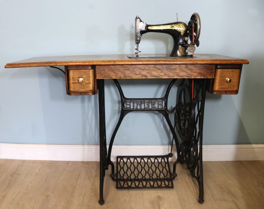 Vintage treadle Singer machine View V