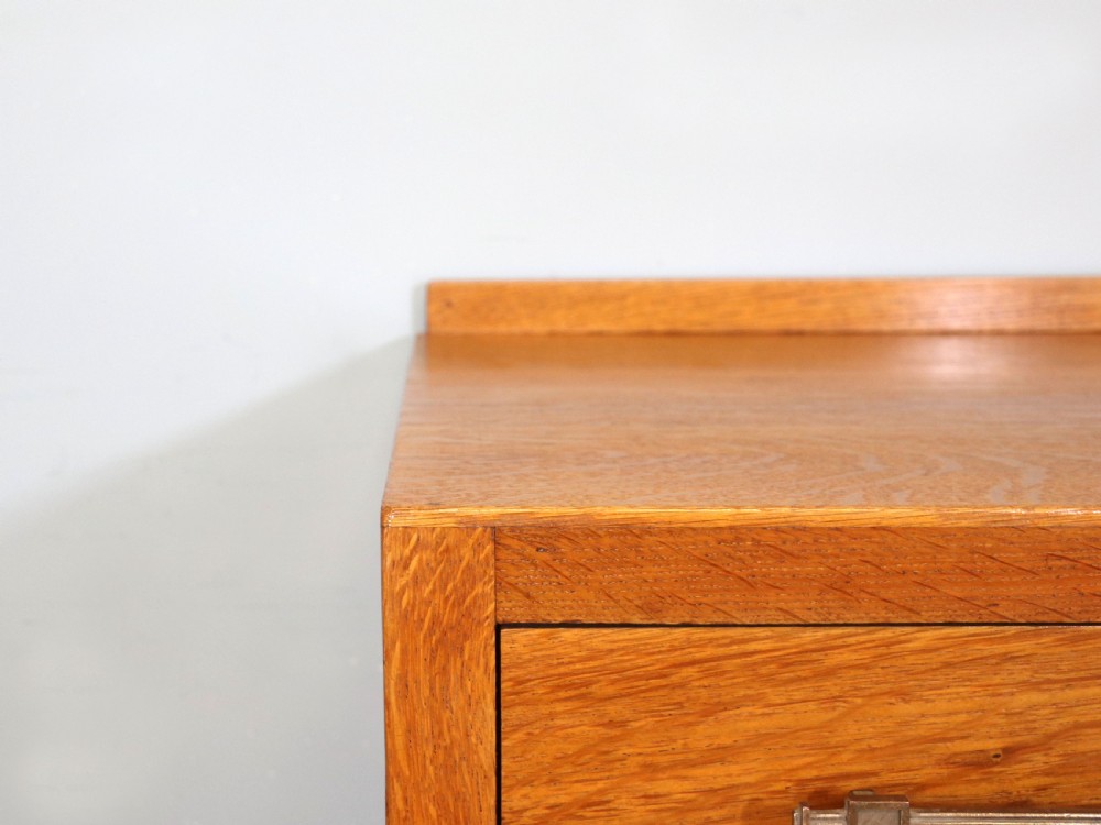 A stylish Heals style four drawer chest of drawers  View XI
