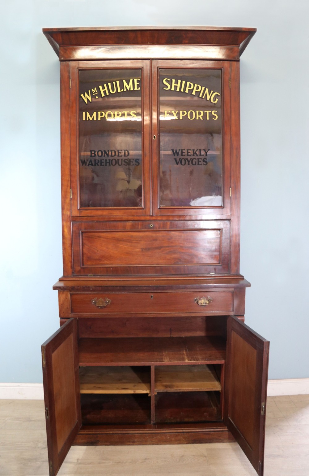 A lovely quality early Victorian mahogany bookcase cabinet View VII