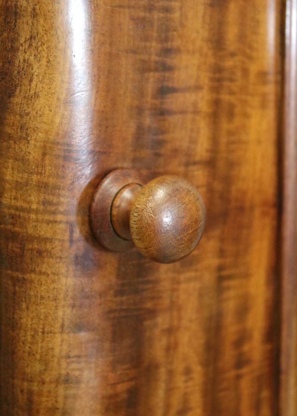 A quality Victorian imposing mahogany wardrobe!  View IX
