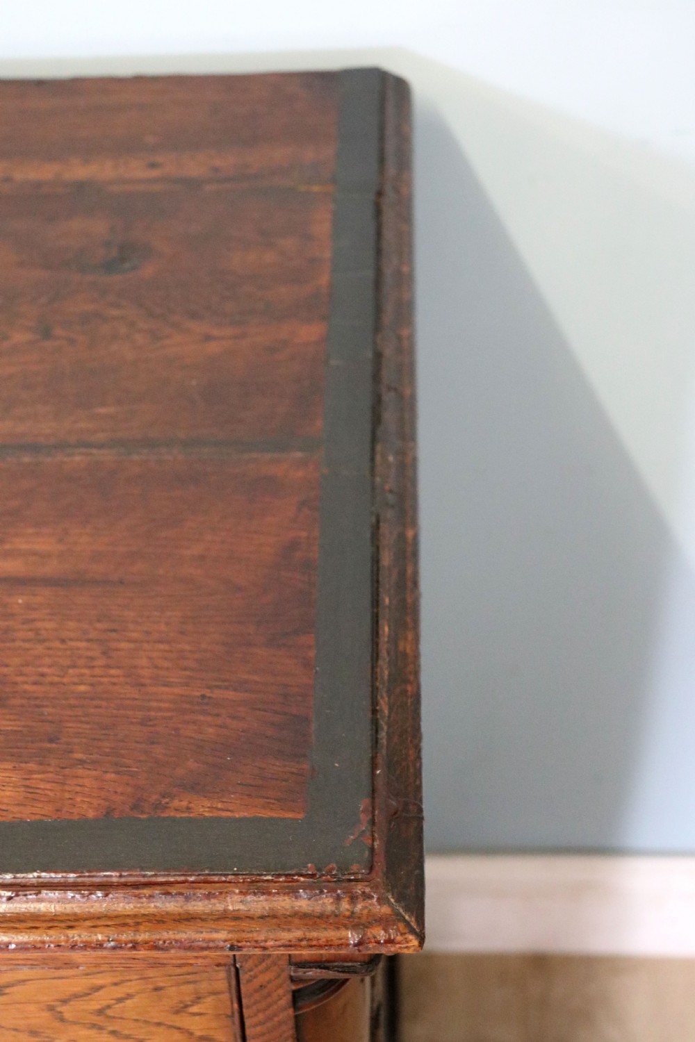 A lovely George III oak and mahogany crossbanded chest View VIII