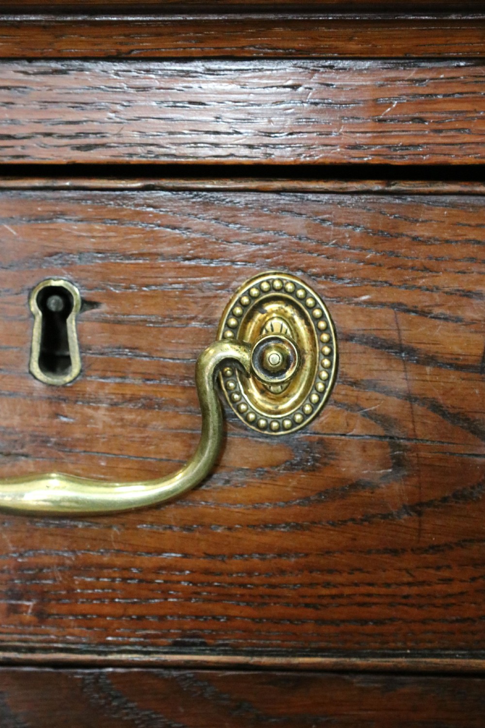 A lovely George III oak and mahogany crossbanded chest View XIII