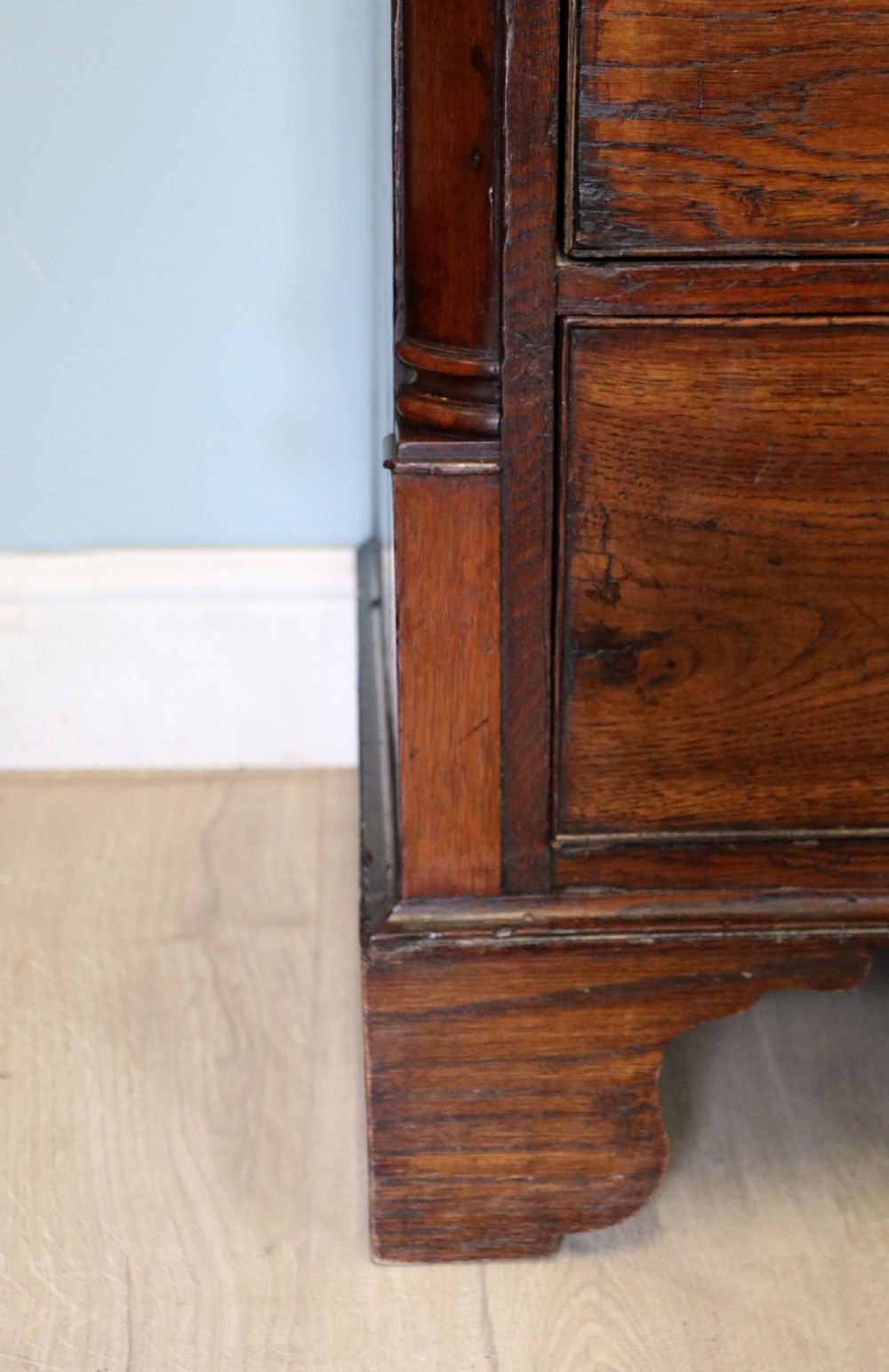 A lovely George III oak and mahogany crossbanded chest View XXI