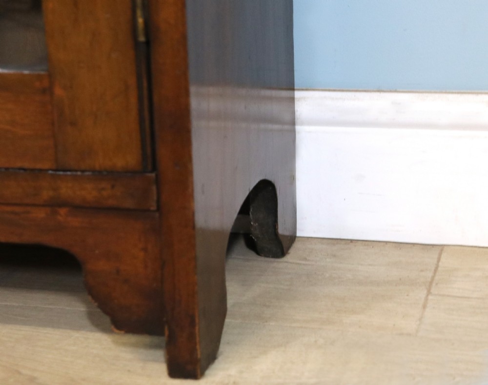 A mid-century glazed two door bookcase cabinet. View XVIII