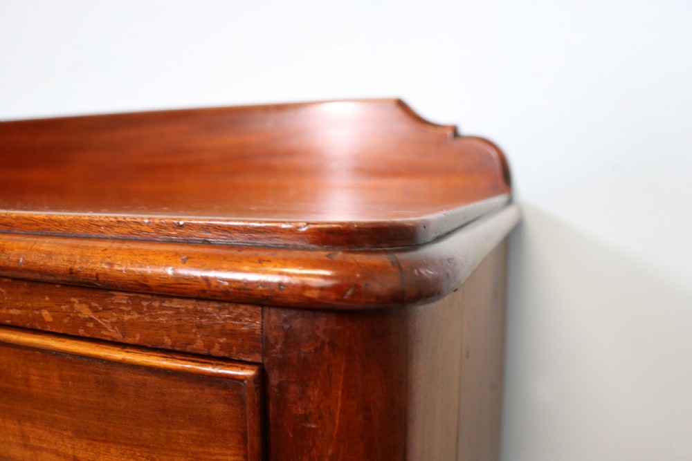 A quality Victorian mahogany chest of drawers.  View X