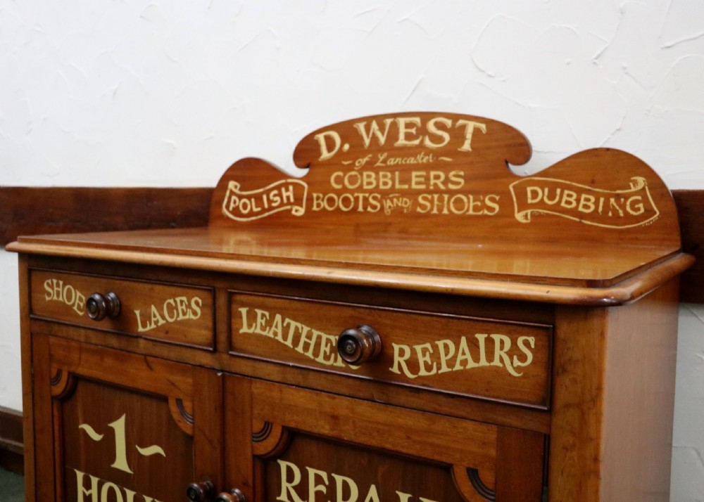  A lovely Victorian mahogany sideboard. View XI