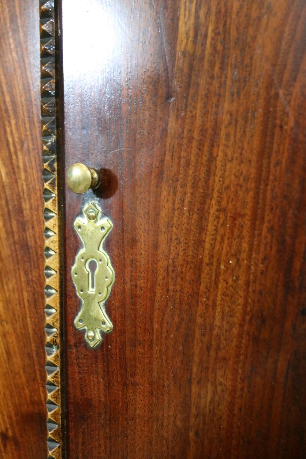  A lovely & extremely unusual Georgian bow front four door corner cabinet. View XIV