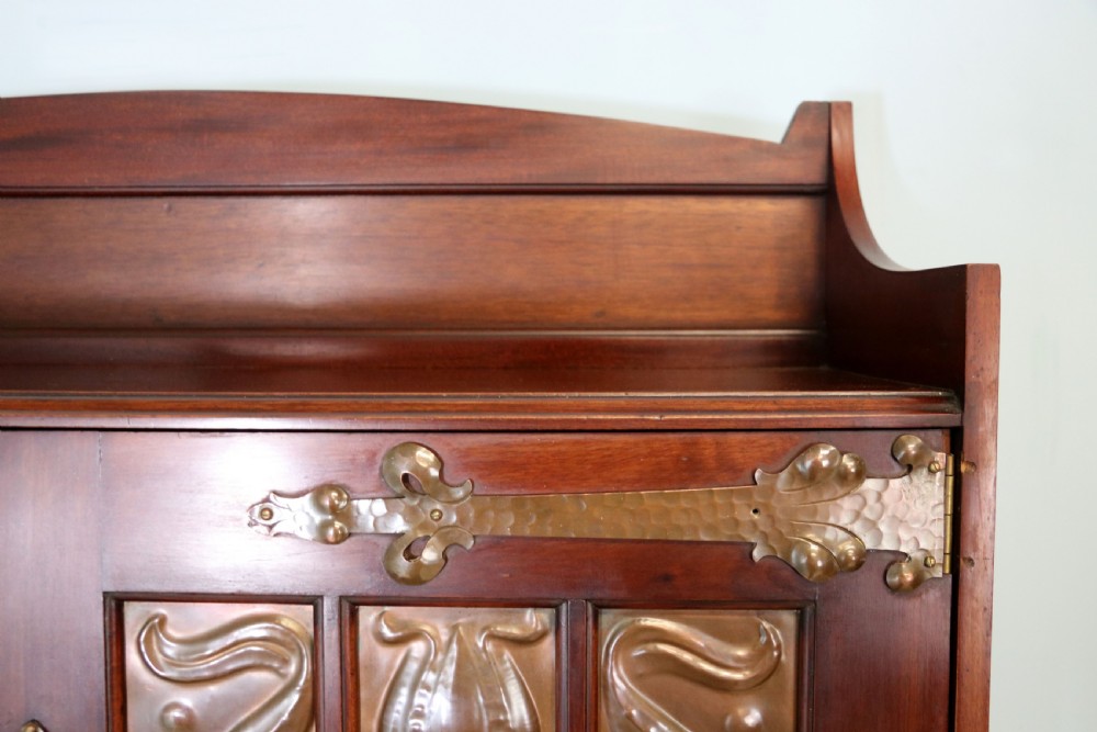 A lovely Arts & Crafts style side cabinet. View IX