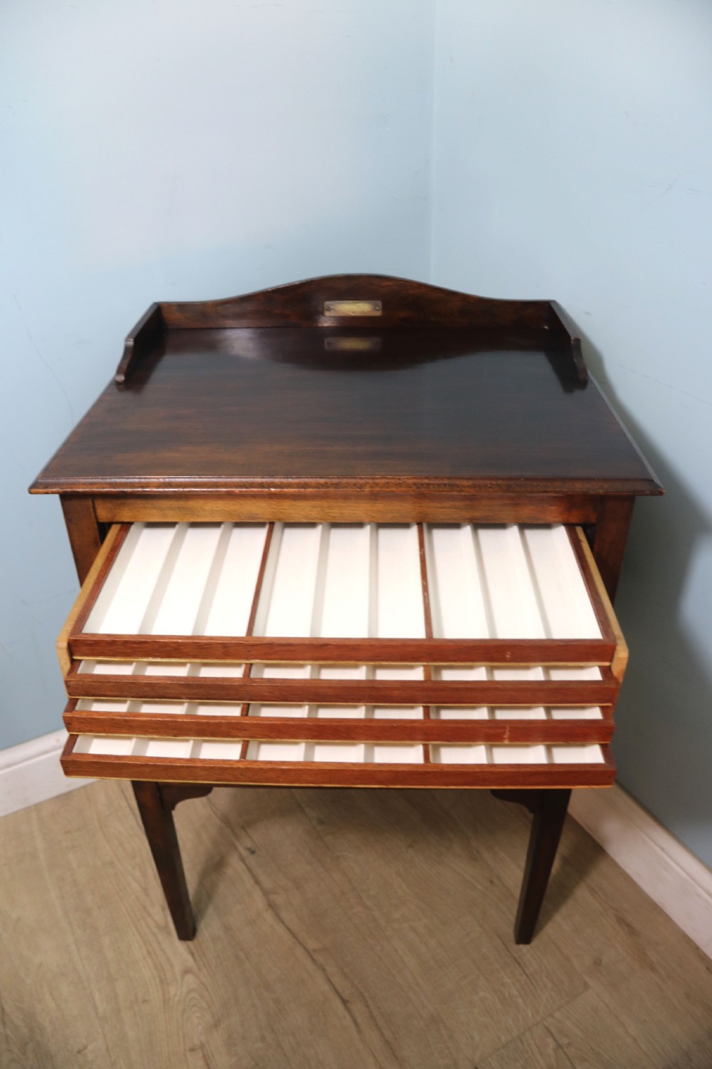  A lovely George V dining room side cabinet with cutlery trays marked for Godfrey & Co, Yeovil.  View XI