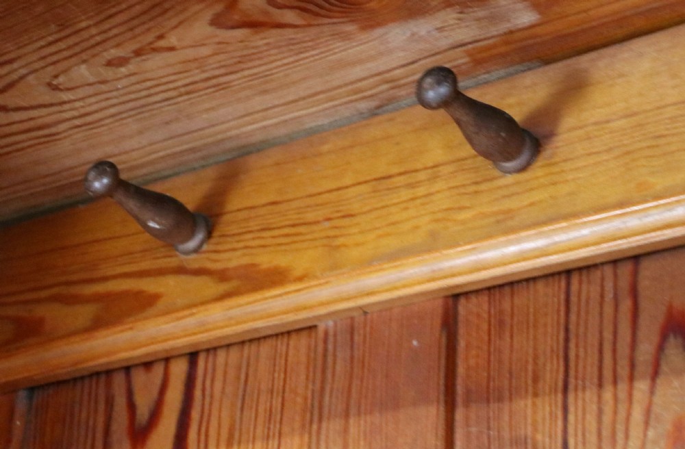 A late 19th century pitch pine wardrobe. View XIV