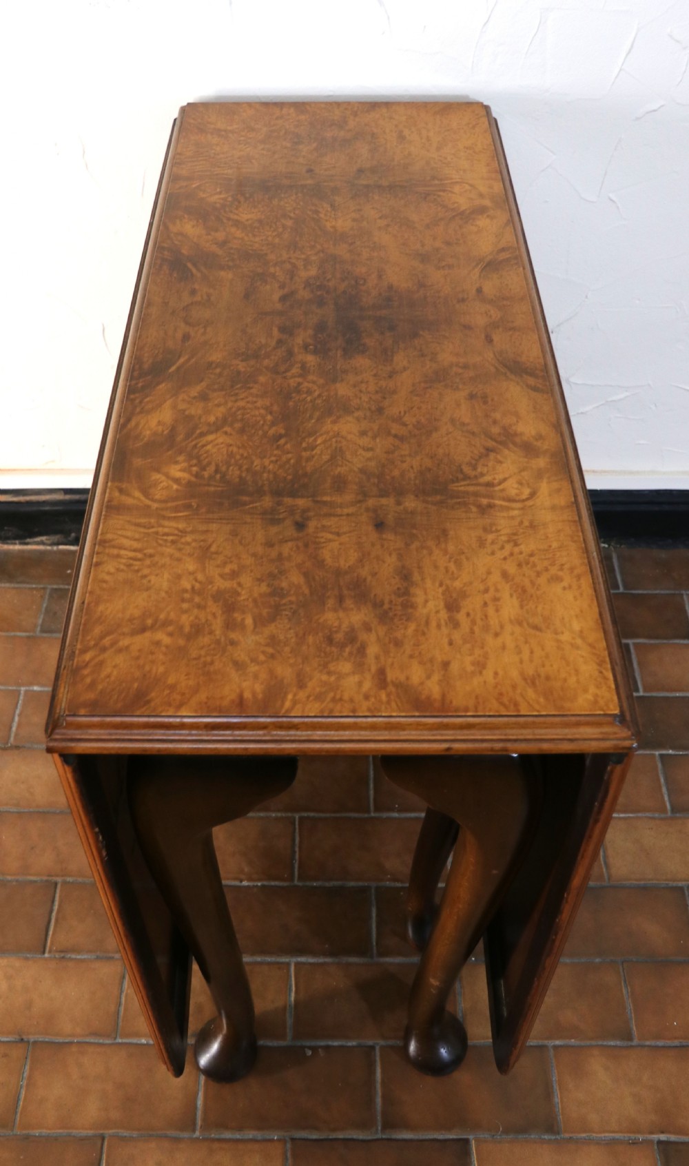  A lovely Queen Anne revival drop leaf dining table. View IX