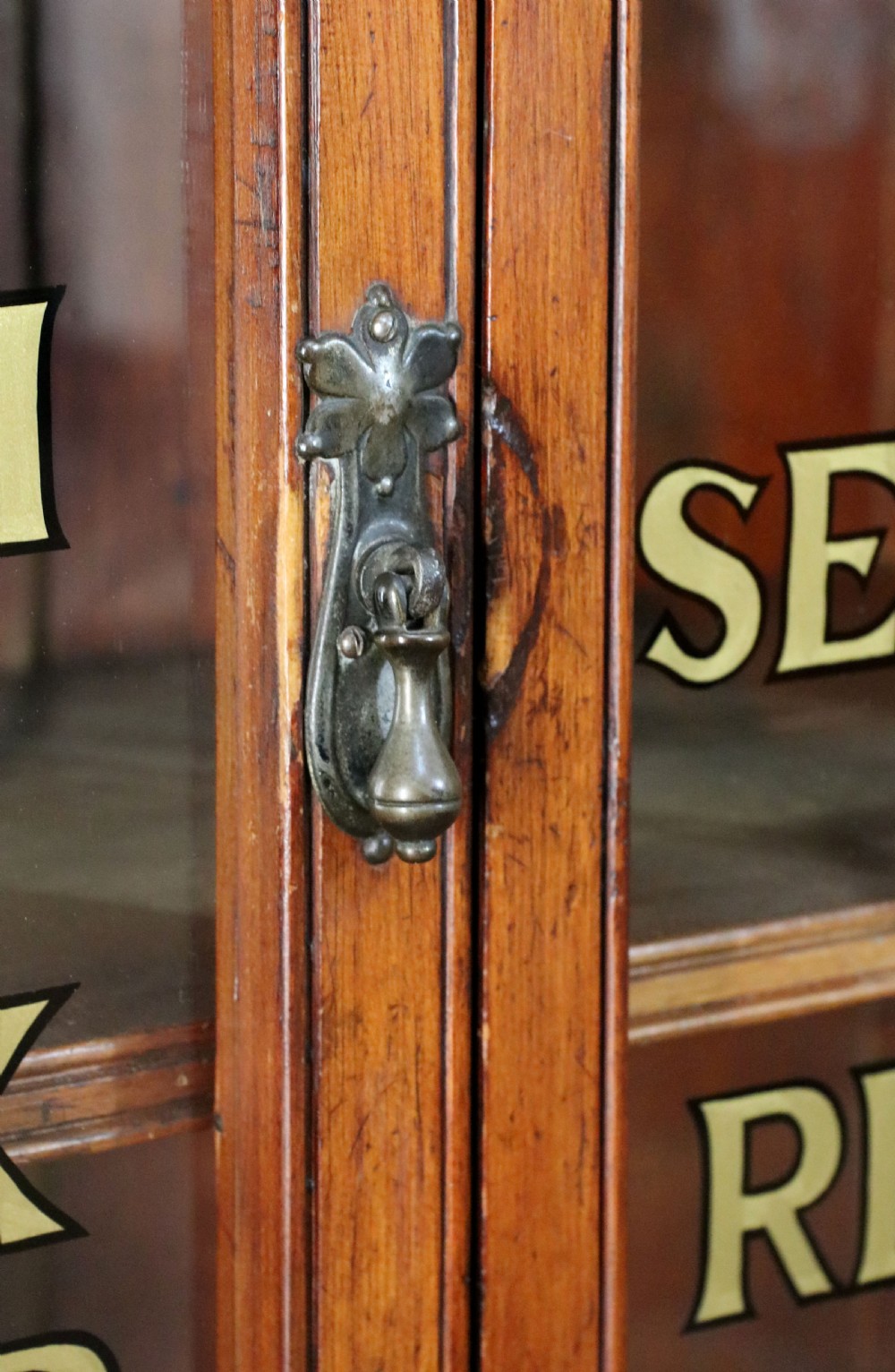 A lovely pine vintage bookcase or display cabinet View XVII