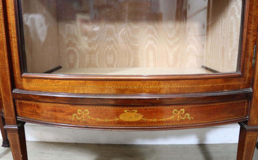 A magnificent Edwardian display cabinet. View XXVI