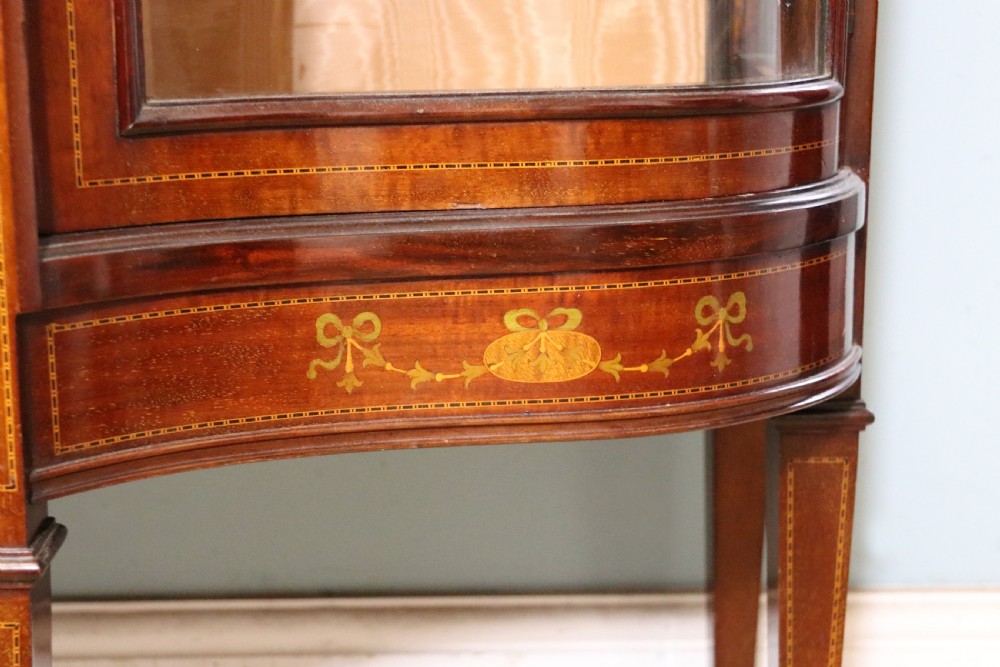 A magnificent Edwardian display cabinet. View XXVII