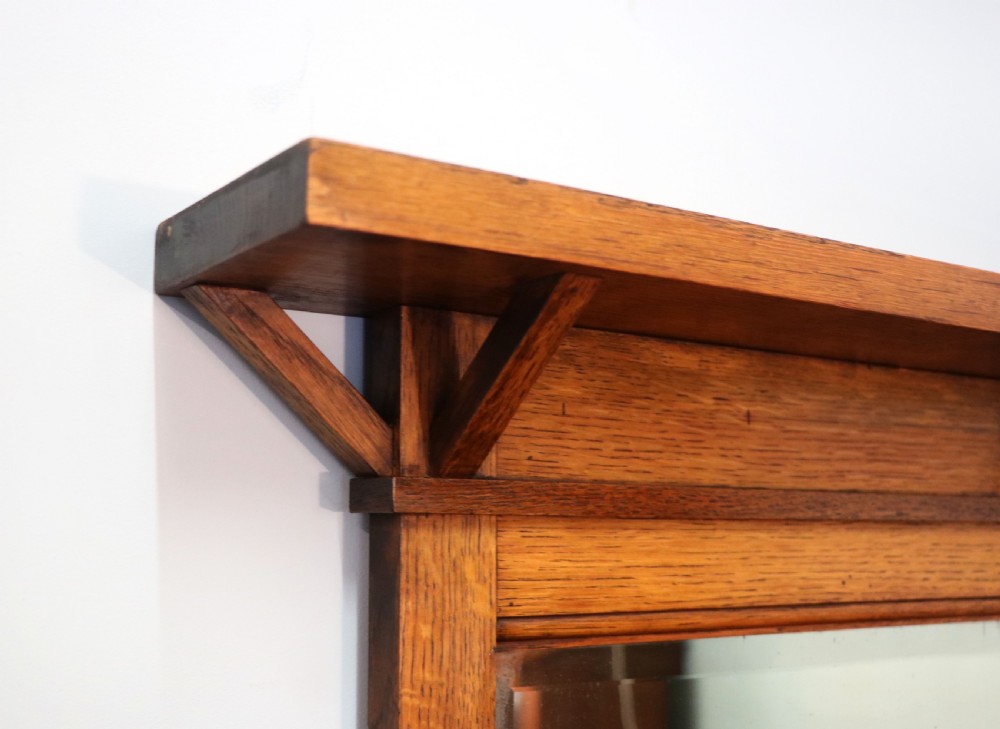  A lovely English Arts and Crafts dressing chest View VII