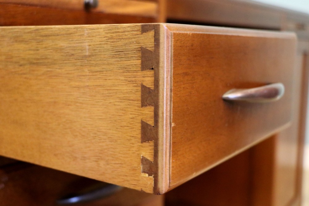 A superb quality stylish 20th century mahogany twin pedestal desk. View XXIX