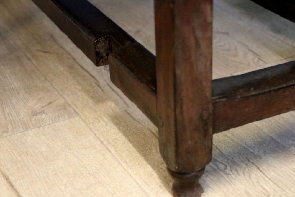 A lovely 18th century English oak drop leaf dining table.  View XXIII
