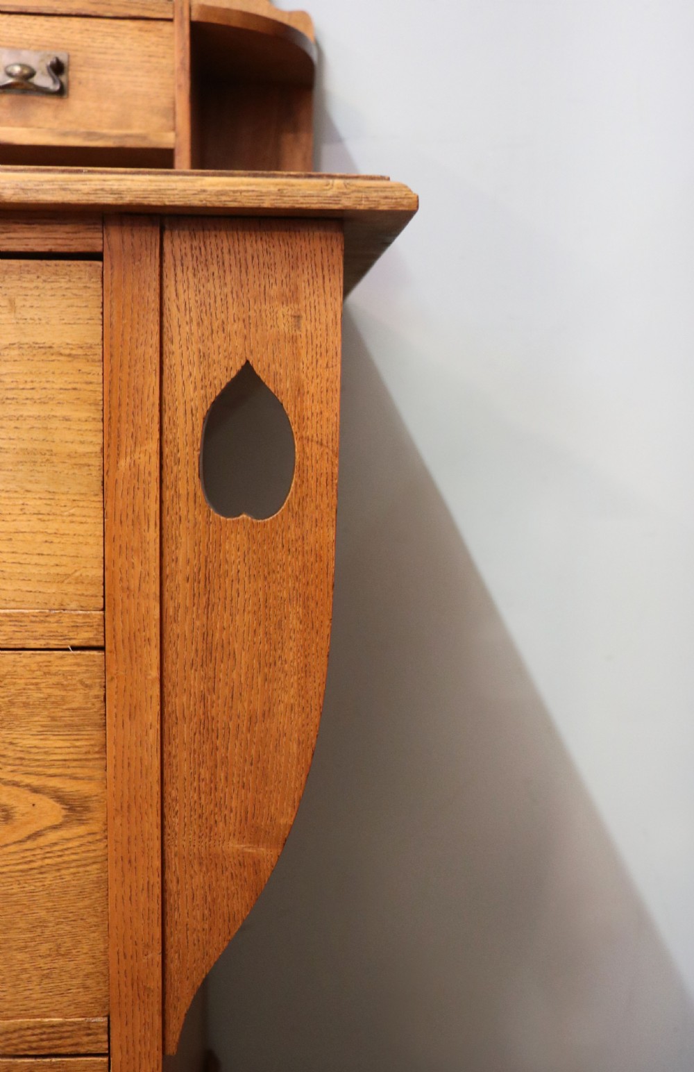 A lovely late 19th century light oak dressing chest View XIII