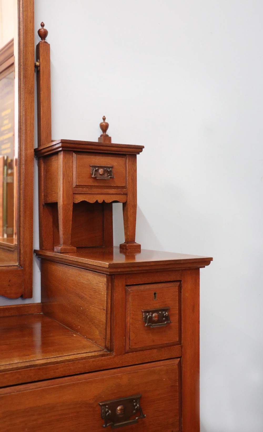 A lovely late 19th century American walnut dressing chest. View XIV