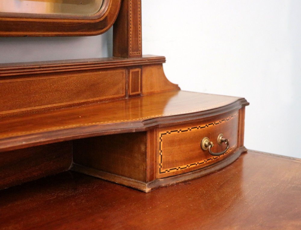 A fine quality Edwardian mahogany dressing table with inlaid decoration! View XIII