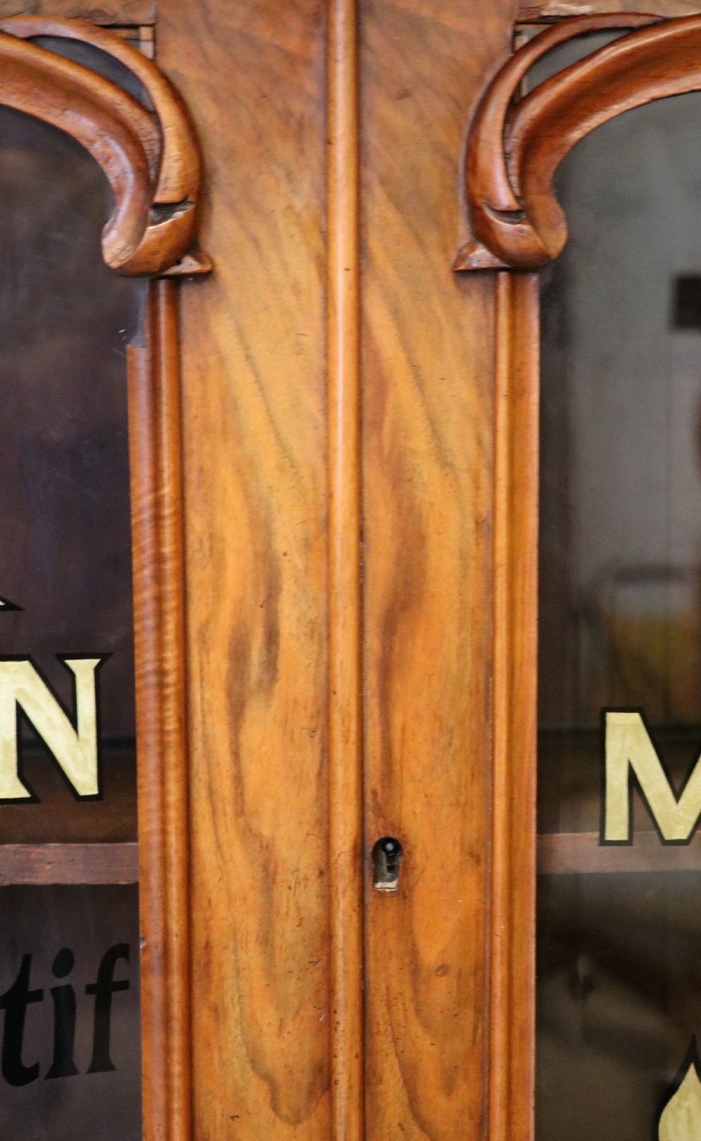  A lovely Victorian walnut & mahogany veneered sideboard of serpentine form. View XII