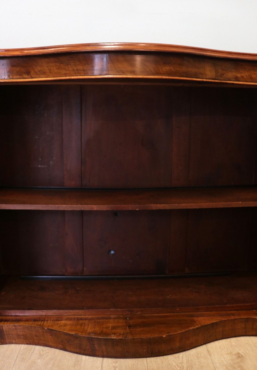  A lovely Victorian walnut & mahogany veneered sideboard of serpentine form. View XVIII