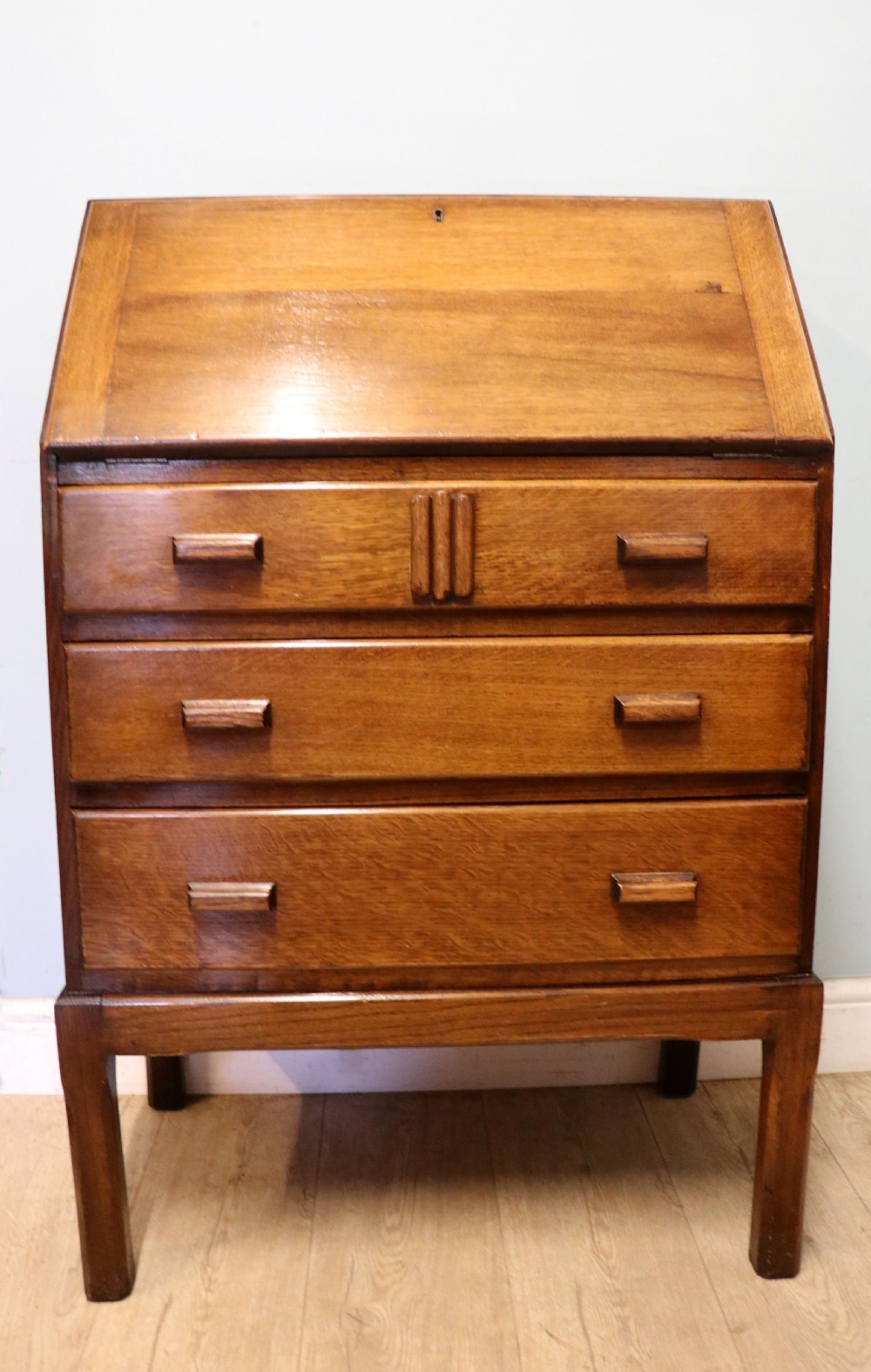 A really lovely & understated 1930s oak bureau. View III